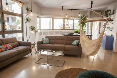 Gemmayze 1bd Apartment