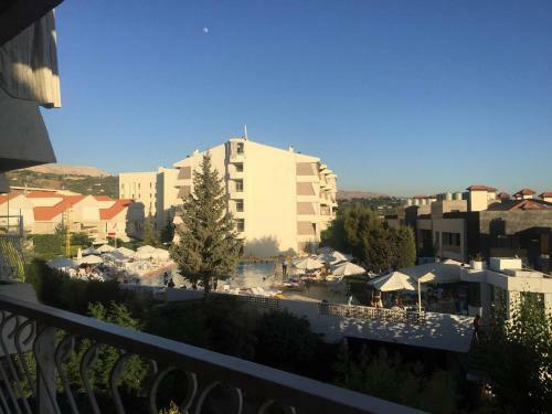 Apartamento Spacious Chalet In Satellity - Faitroun