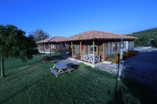 Hotel Batroun Village Club