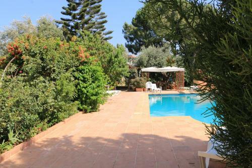Chateau Des Oliviers Boutique Hotel