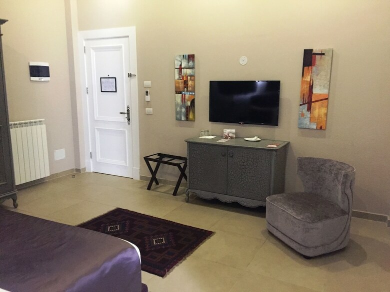 Cherry Blossom Boutique Hotel