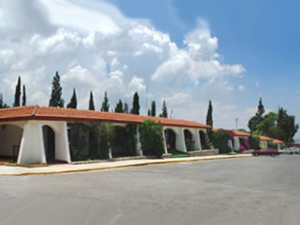 La Fuente Hotel & Suites