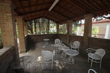 La Fuente Hotel & Suites