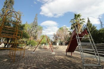 La Fuente Hotel & Suites