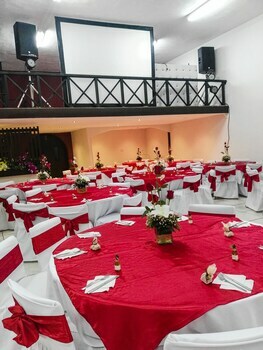 La Fuente Hotel & Suites