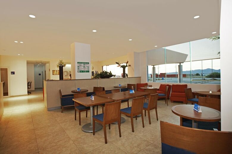 Hotel One Saltillo Derramadero