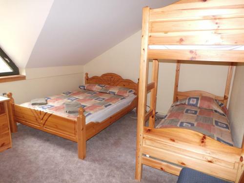 Posada Stren?i Guesthouse