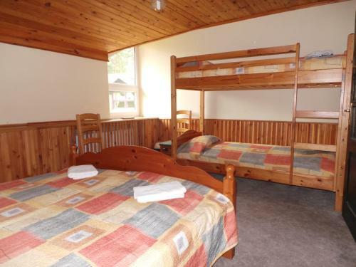 Posada Stren?i Guesthouse