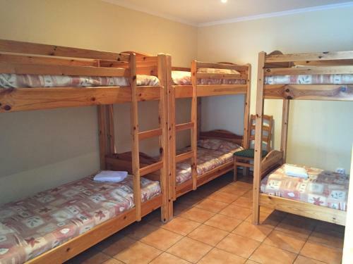 Posada Stren?i Guesthouse