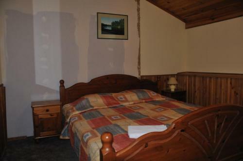 Posada Stren?i Guesthouse