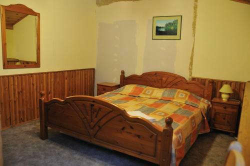 Posada Stren?i Guesthouse