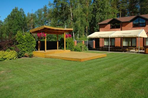 Posada Stren?i Guesthouse