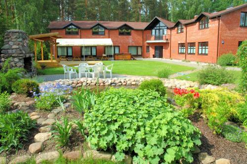 Posada Stren?i Guesthouse
