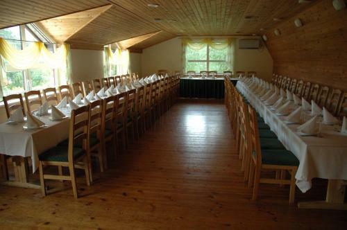 Posada Stren?i Guesthouse