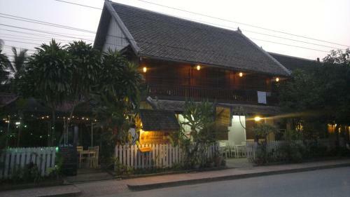 Hostal Muonglao Guesthouse