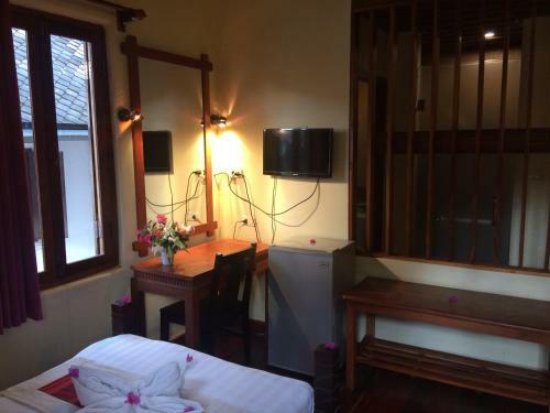Hostal Chaluenxay Villa