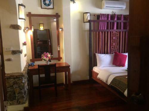 Hostal Chaluenxay Villa