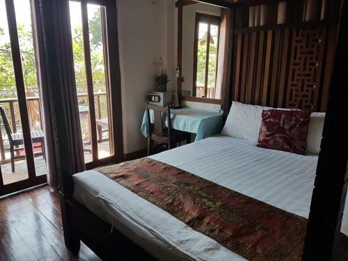 Hostal Chaluenxay Villa