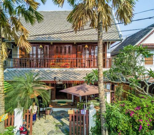 Hostal Chaluenxay Villa
