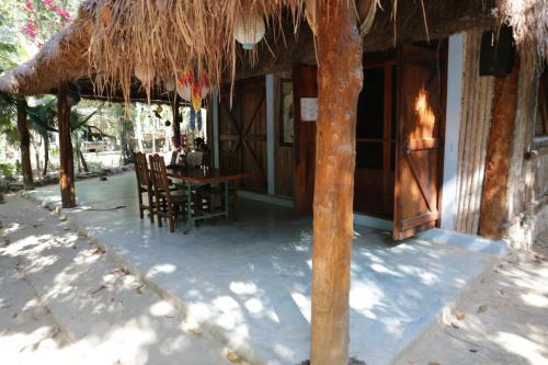 Cavelands In The Jungle