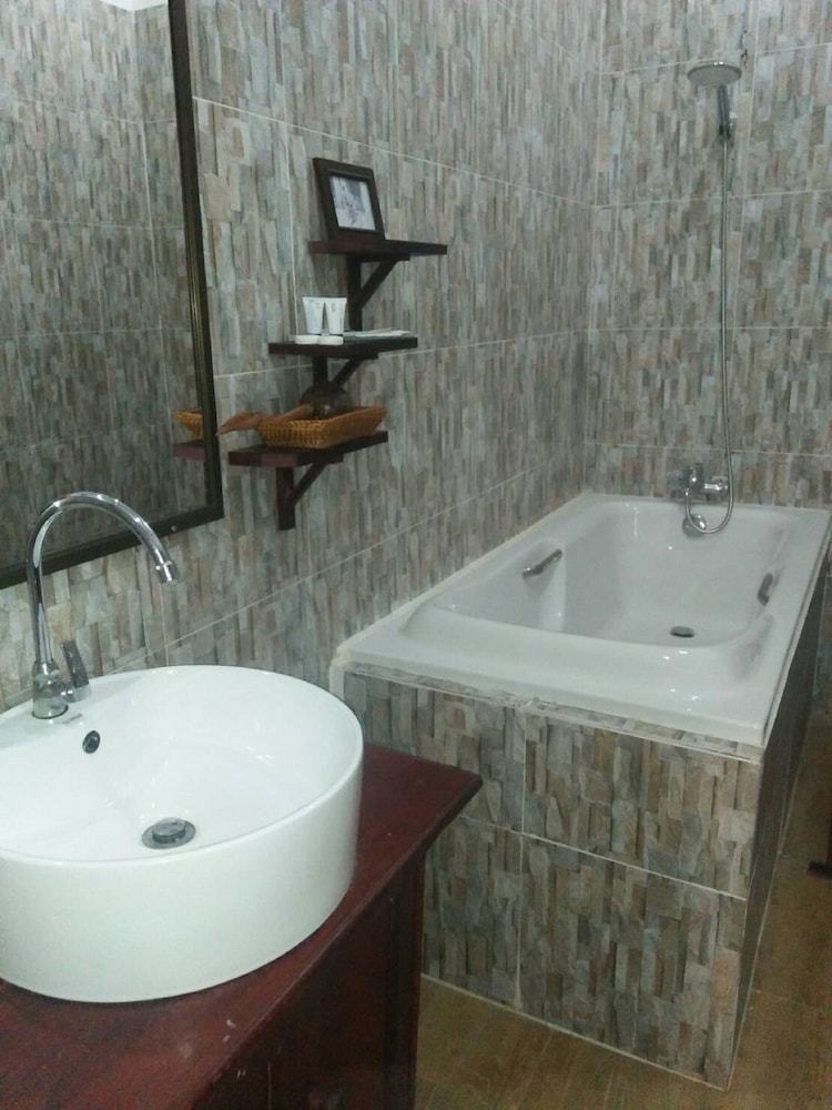 Luang Prabang Pavilion Hotel