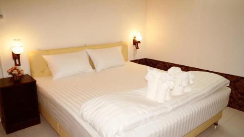 Green Box Capsule Hostel & Hotel