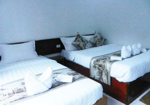 Nuttyphoy Hotel