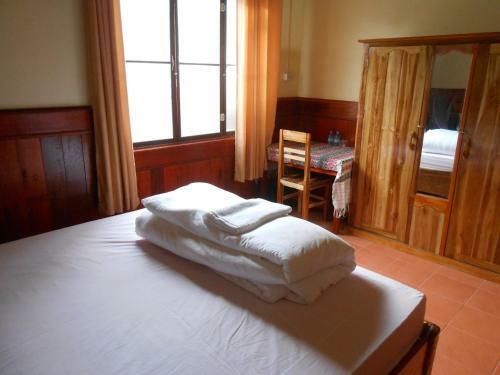 Hostal Zuela Guesthouse