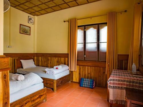 Hostal Zuela Guesthouse
