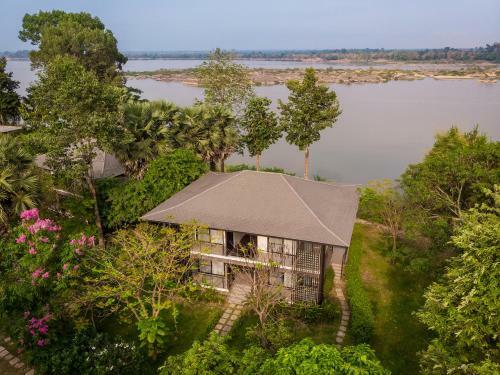 Hotel The River Resort