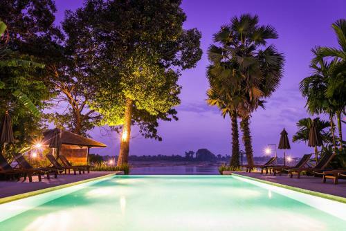 Hotel The River Resort