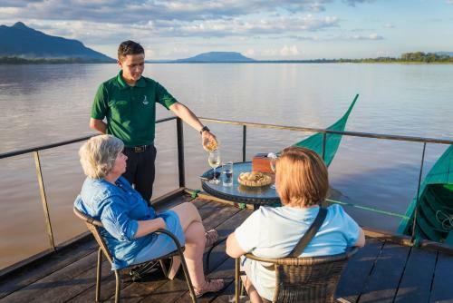 Hotel The River Resort