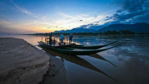 Hotel The River Resort