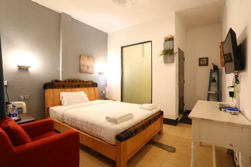 1m Hotel