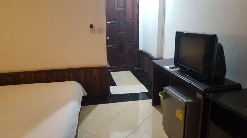 Hotel Riverside Huayxay
