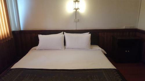 Hotel Riverside Huayxay