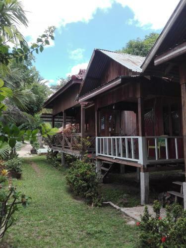 Hostal River Garden Guesthouse