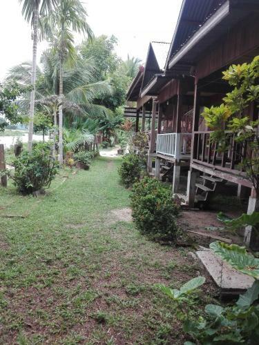 Hostal River Garden Guesthouse