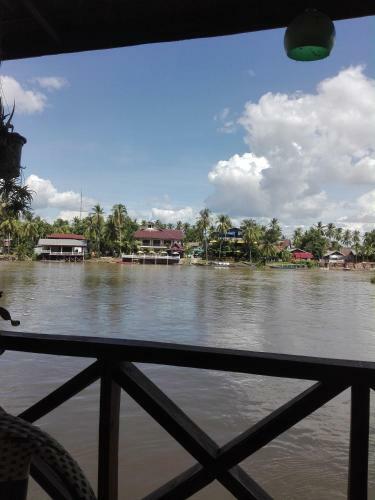 Hostal River Garden Guesthouse