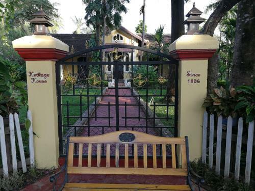 Sala Done Khone Hotel