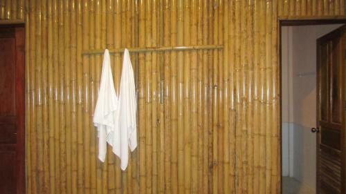 Hotel Chomdoy Bungalow & Restaurant