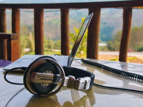 Hotel Chomdoy Bungalow & Restaurant