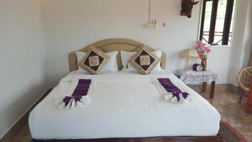Houayxai Riverside Hotel (phonevichit Guesthouse)