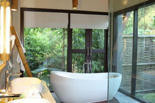 Hotel Namkat Yorla Pa Resort