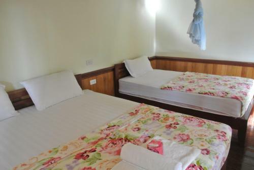 Hostal Nongsak Guesthouse