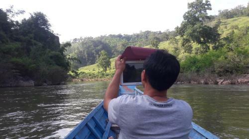 Boat - Luangprabang - Phonsavan - Home Stay