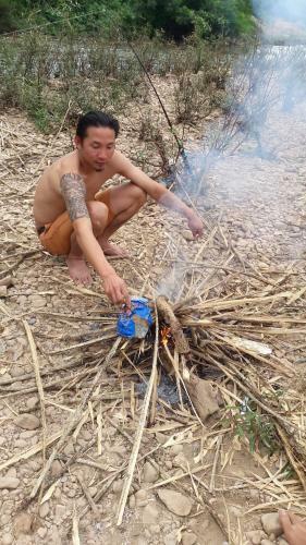 Boat - Luangprabang - Phonsavan - Home Stay