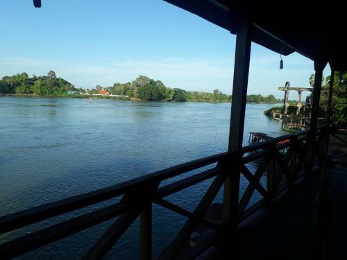 Hostal Champa Mekong Bungalows