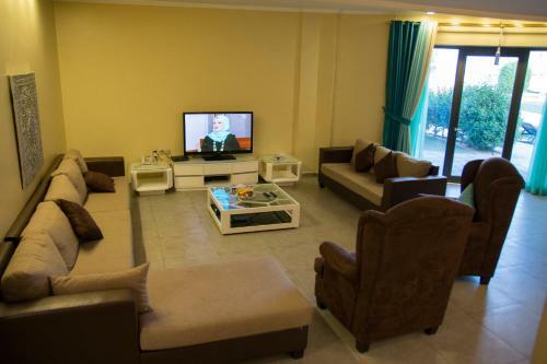 Faris Villas