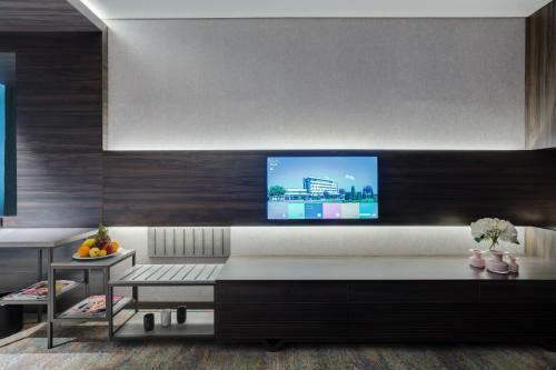 Emerald Hotel